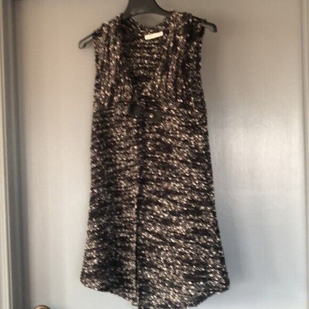 ZOE lightweight black white sleeveless long VEST one button snap front size S